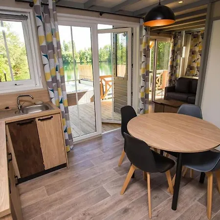 Ferienhaus Raducr Buc (Yvelines)